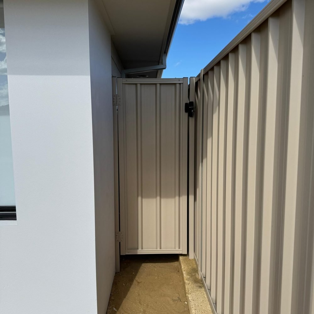 Fencing and gate project completed in Perth WA.